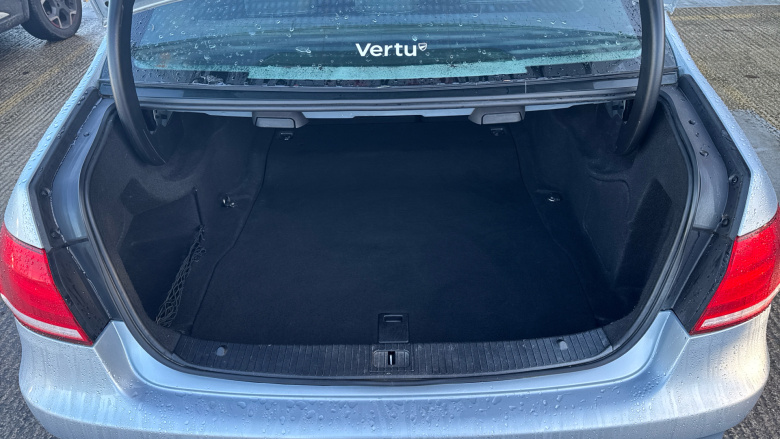 Mercedes-Benz E-Class E220 BlueTEC AMG Night Ed Premium 4dr 7G-Tronic Diesel Saloon